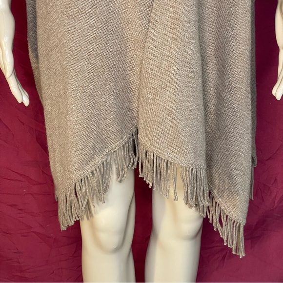 J. Jill Fringed Open Front Ruana Poncho Shawl One Size - Picture 2 of 7